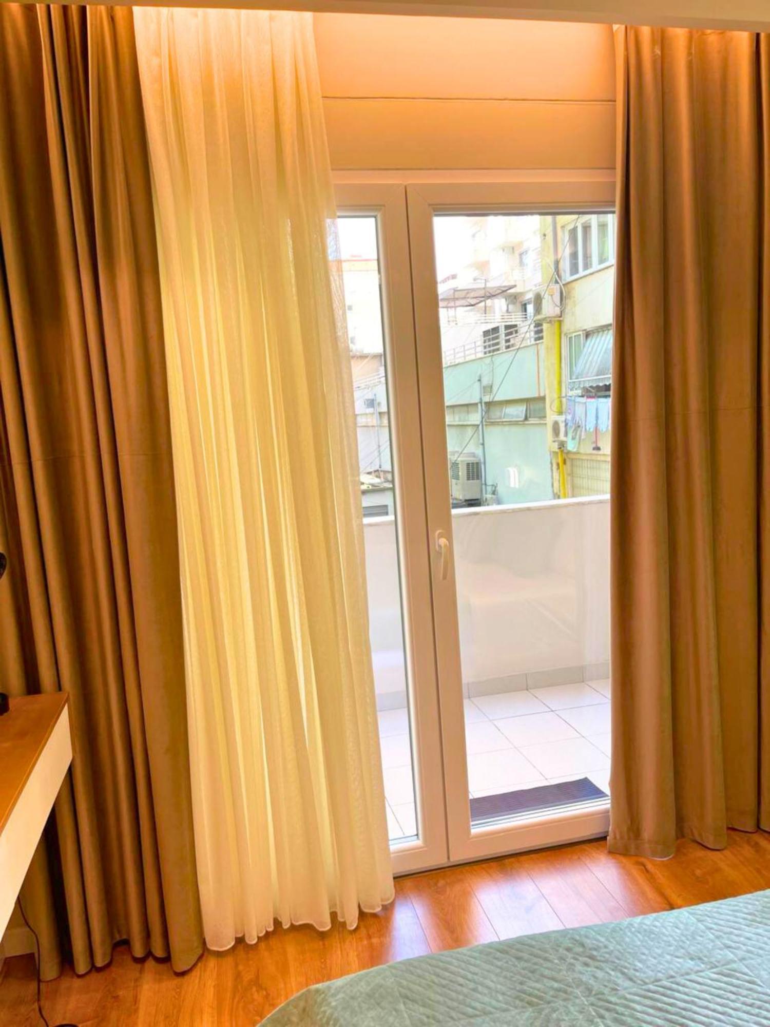 Zeta - Spacious 1br - The Block Area In *