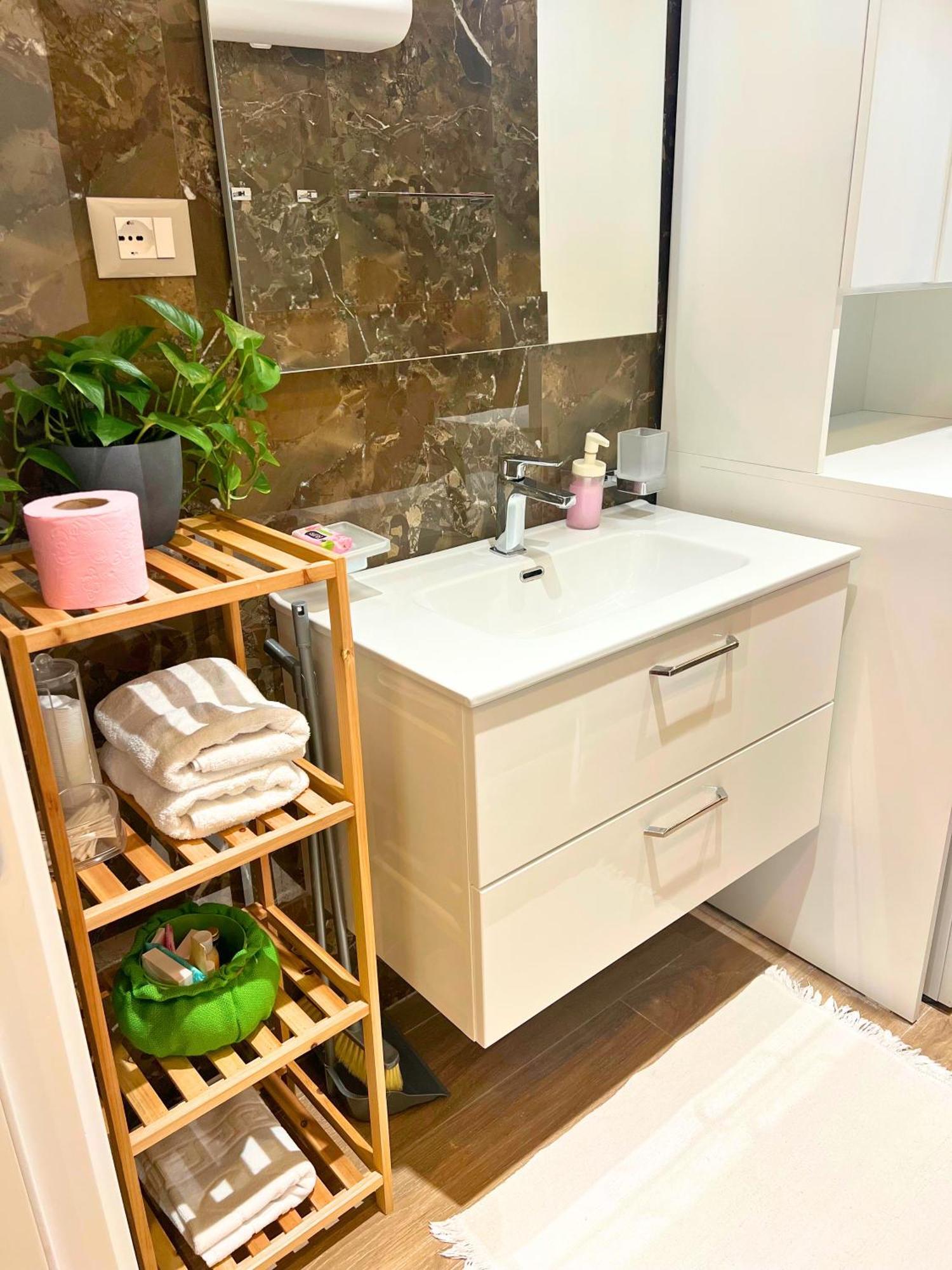 Zeta - Spacious 1br - The Block Area In *