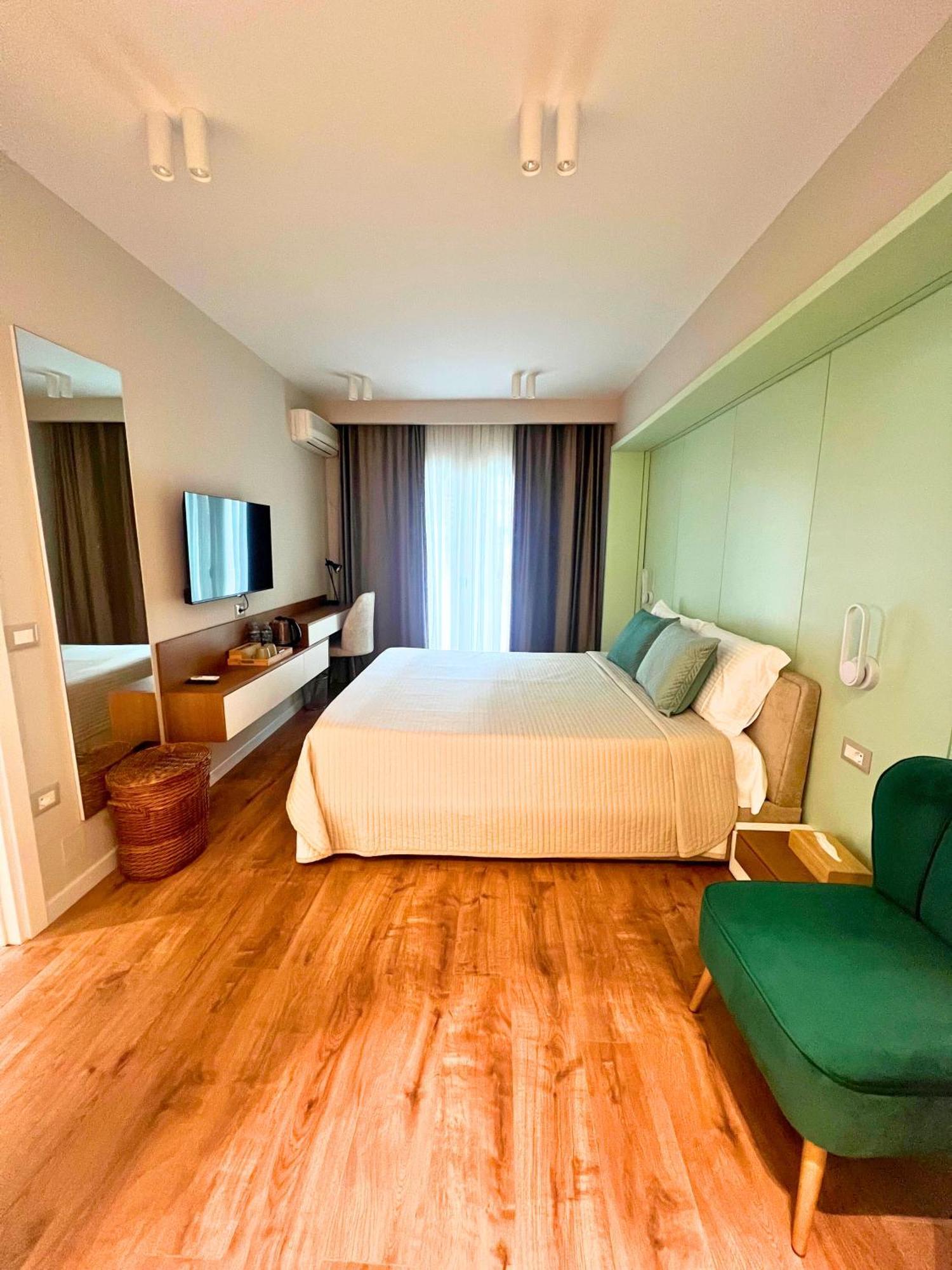 Zeta - Spacious 1br - The Block Area In Apartament *